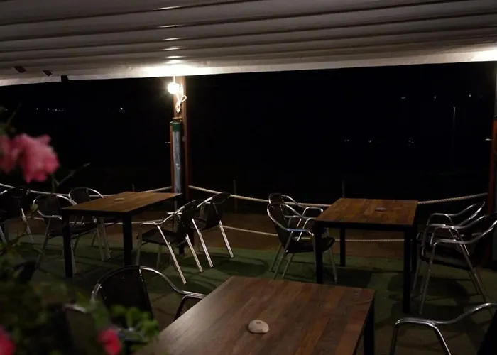 Hostal Restaurante Parajes